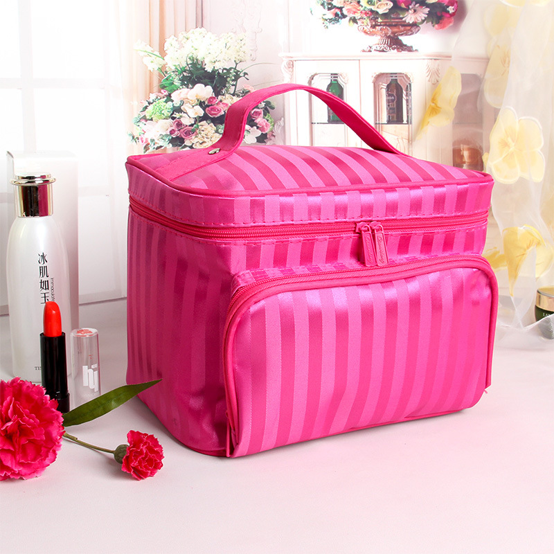    Женские косметички большой – обзор и цена Beauty Makeup Organizer