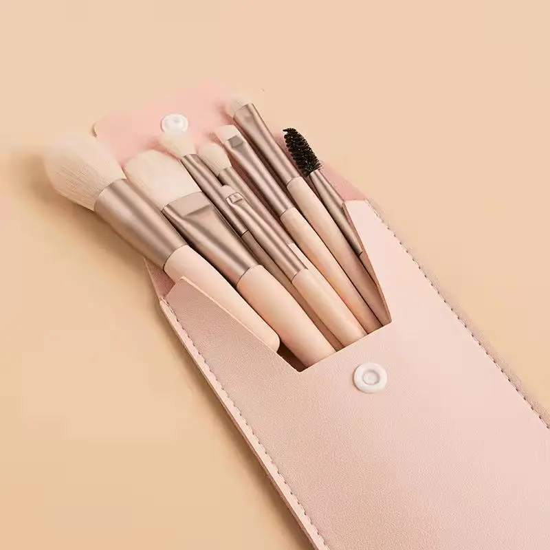 Мягкие пушистые кисти для маки – обзор и цена Huda Beauty Makeup Brush Set